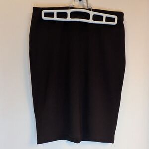 Le Chateau Black Pencil Skirt (pull on)